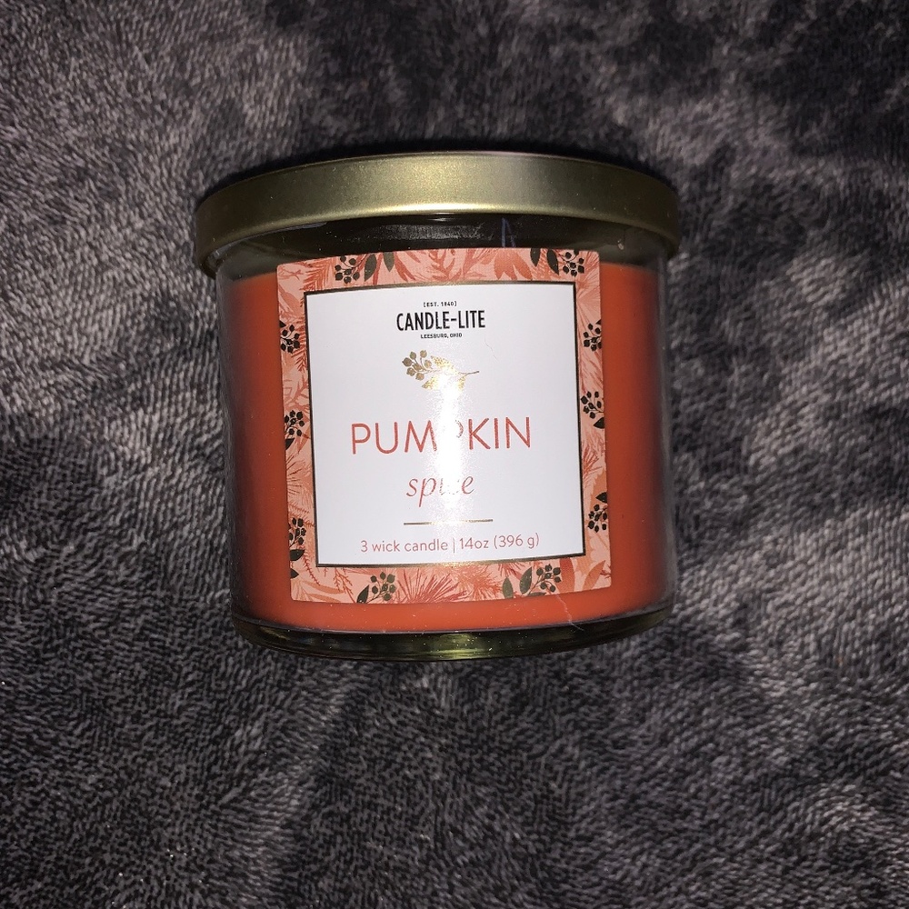 Pumpkin spice limited edition rare scent candle